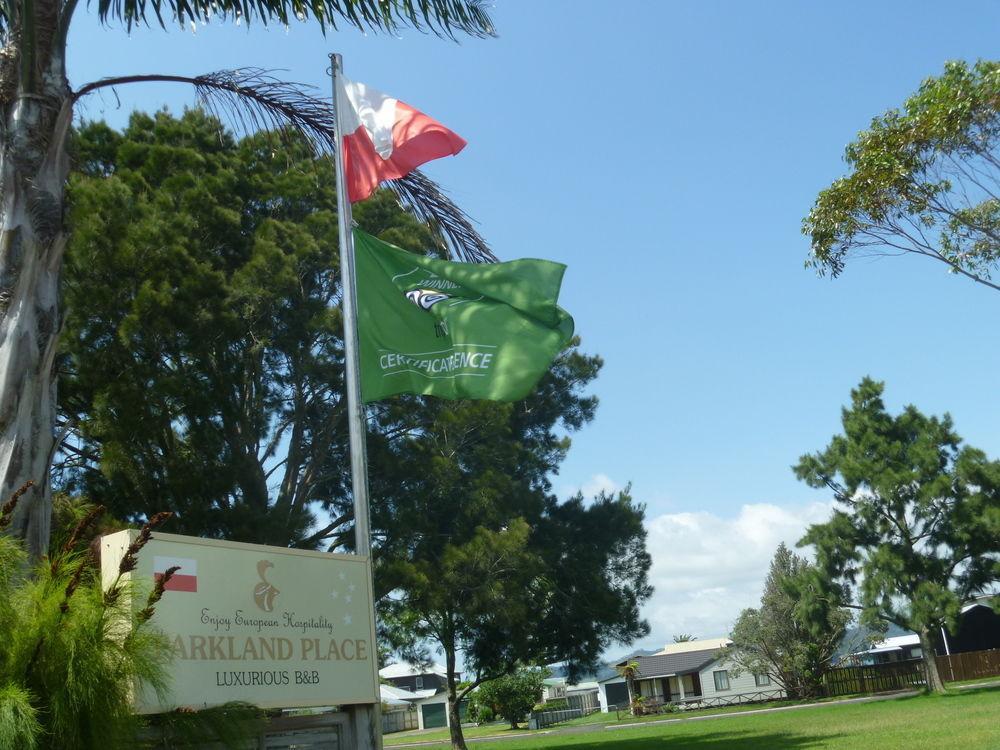 At Parkland Place B&B Whitianga Extérieur photo