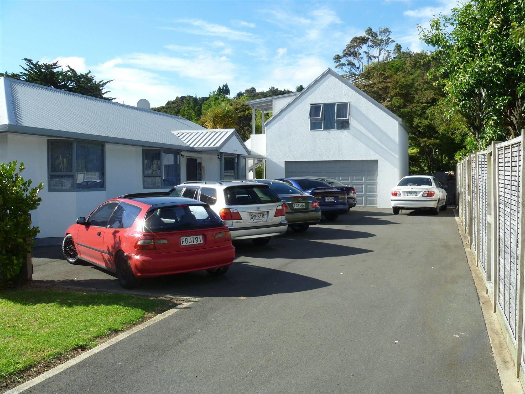 At Parkland Place B&B Whitianga Extérieur photo